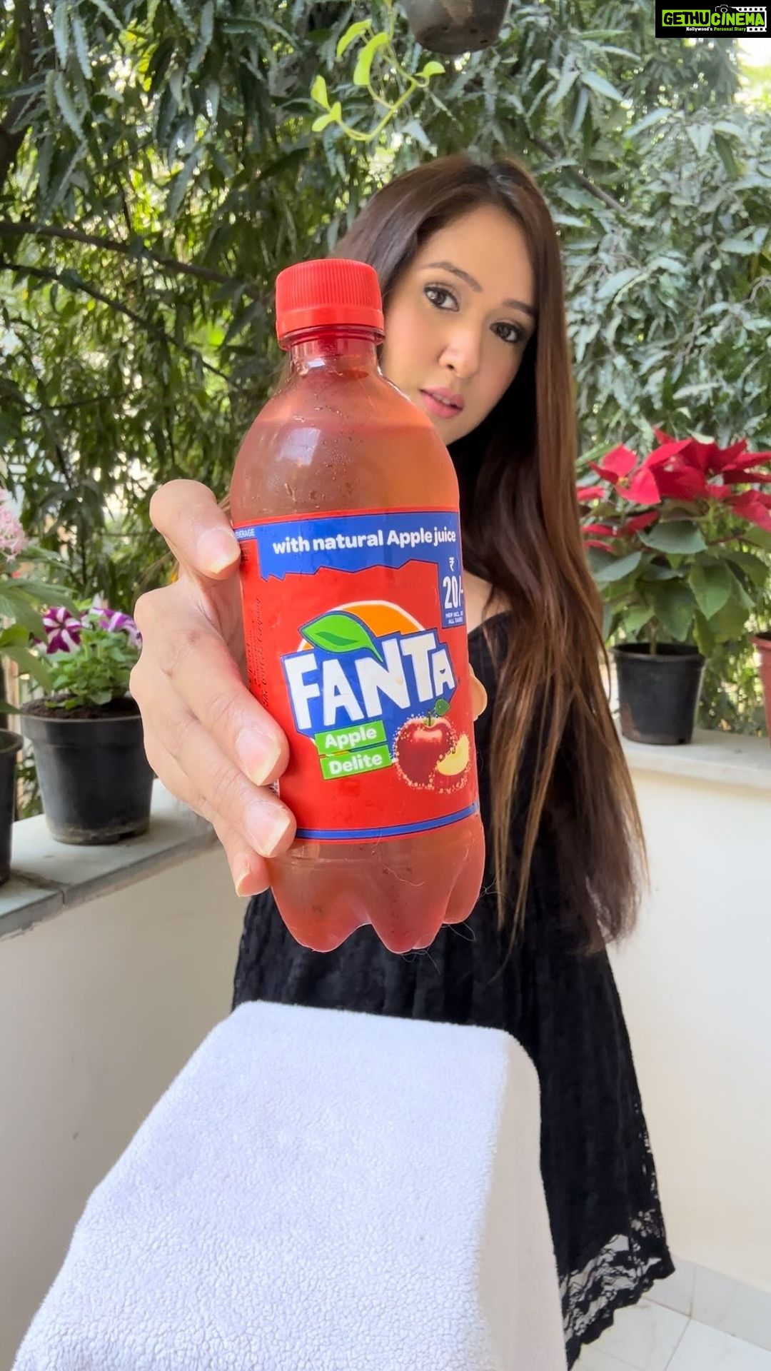 Krissann Barretto Instagram - Do you think you can flip it better? Grab your #FantaAppleDelite and join in on the fun! Do the #FlipLikeKartik challenge and get a chance to win some awesome merch from @fantaindia! All you have to do is: • Upload a video of you flipping a #FantaAppleDelite • Tag and follow @fantaindia @kartikaaryan • Use the hashtag #FlipLikeKartik to register your entry! • Stand a chance to win exclusive @fantaindia merchandise #reels #reelsinstagram #reelsvideo #reelitfeelit #reelsindia #instagood #challenge #fanta #fantaindia #bottleflip