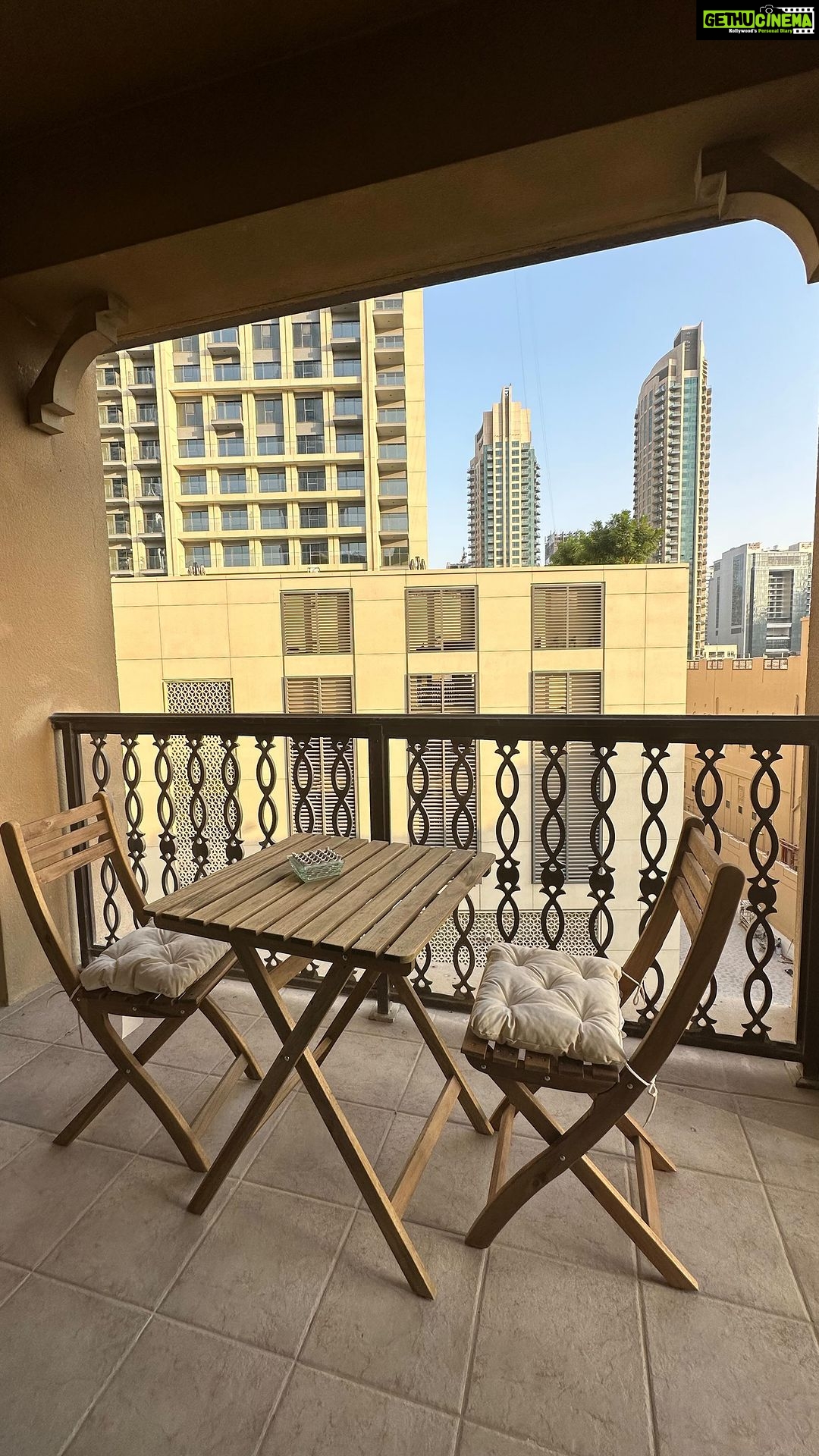 Krissann Barretto Instagram - If you are looking for motivation to travel this is your sign β₯οΈπ« Room tour of the most beautiful apartment in the centre of #dubai @manzil.life you beauty π #reels #reelsinstagram #reelsvideo #reelsindia #reelsinsta #reelsviral #reel #dubai #travel #travelphotography #travelvlog #travelblogger #lifestyle #dxb #kb Al Manzil District