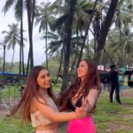 Krissann Barretto Instagram – Are we mad 🤣🤣🤣♥️ @nititaylor 🤣🤣🤣
We were trying to make a “hot” video and this is how it turned out 🤣🤣🤣🤣 

#reelsinstagram #reels #reel #reelsvideo #reelitfeelit #trendingreels #trending #viral #viralvideos #girls #bff #ky2 #nandini #alya #love #shoot #happy