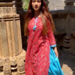 Krissann Barretto Instagram - Trying to remember how it feels to have a heartbeat Wearing @maaesaclothing #reels #reelsinstagram #reelsvideo #reelsindia #indian #indianoutfit #temple #india #girl #happy #blessed #grateful #love