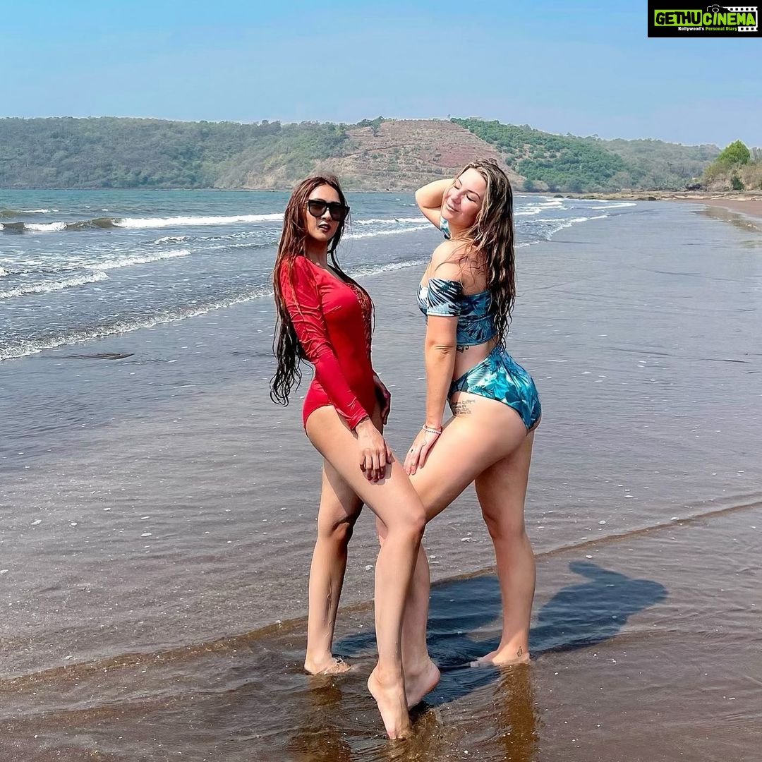 Krissann Barretto Instagram - KB + RB travel diaries ♥️