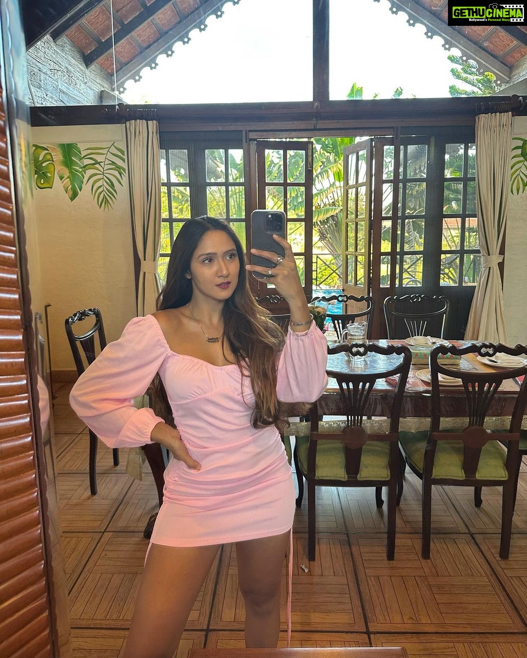 Krissann Barretto - 42.5K Likes - Most Liked Instagram Photos