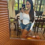 Krissann Barretto Instagram - What a fun weekend!!!! 💃🏻💃🏻💃🏻 Aranyam villa by @stayvista_official ♥️ Book yours now and use my discount code KRISSANN10 #picture #photooftheday #travel #weekend #getaway #friendship #friends #bff #best #goals #mine #starchild #family #us #blessed #thankyou #kb #nk #natesan #krissnat #krissannbarretto #krissann #krissannb