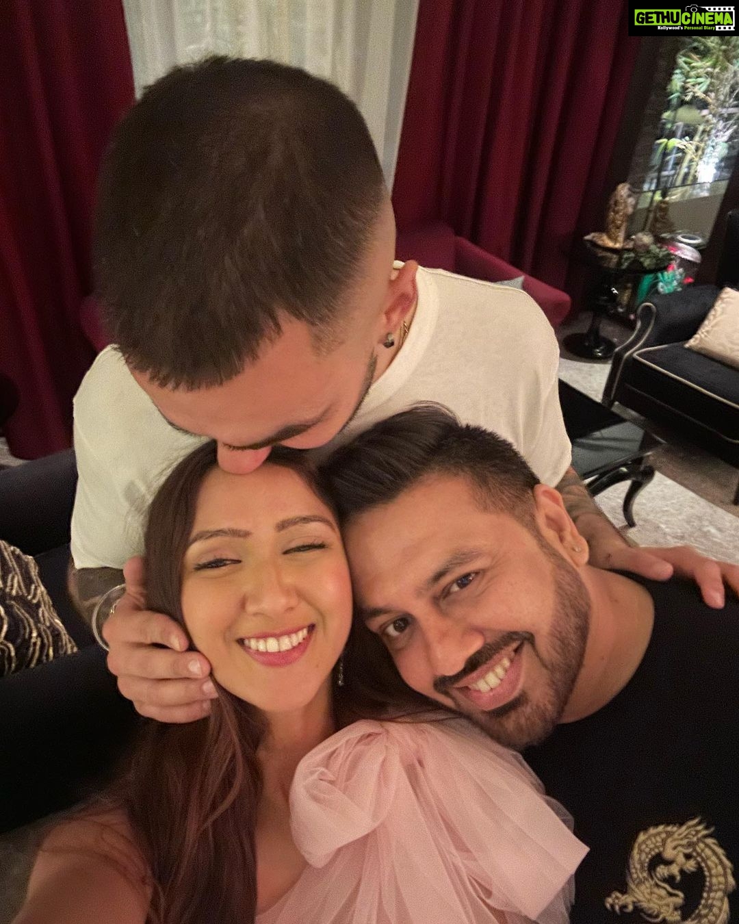 Krissann Barretto - 47.2K Likes - Most Liked Instagram Photos
