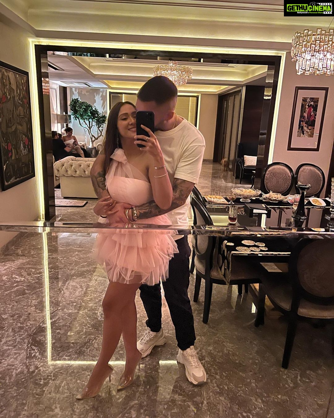 Krissann Barretto - 47.2K Likes - Most Liked Instagram Photos