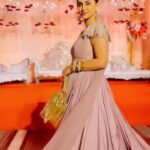 Krystle D'Souza Instagram - Nothing can dim the light that shines from within ✨ Outfit: @gazalguptacouture Bag: @handlethosebags Styled by: @dinky_nirh . . . #indianoutfit #wedding #accessories #indianwedding #style #hairstyles #gajra #hairflowers #chandbali #foryou #foryoupage #reelsinstagram #reels #lights #fashion #indianfashion #hairbun