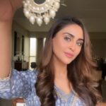 Krystle D'Souza Instagram - Happy lohri everyone 🔥 May the lohri fire burn away all negativity from your life and bring you all sooo much love , happiness, joy and all that you desire ✨ . . Outfit - @tara_c_tara Jewellry- @houseofjskjewels Kohlapuri- @irasoles #happylohri2023 #happylohri #lohri #fire #indian #festival #indianwear