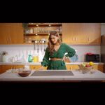 Krystle D'Souza Instagram - Naye saal me, Loose sugar ko kehke bye-bye, mai kar rahi hun #EkMadhurShuruwat Madhur Sugar ke sath. Check out more on their Insta handle @madhursugar.official . #EkMadhurShuruwat #MadhurSugar #5SGuarantee