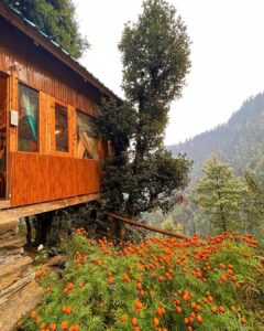 Krystle D'Souza Instagram - Keeping myself warm and cozy 🪵 
:
:
:
:
📍 @the_treehouse_jibhi 

#travelindia #treehouse #airbnbindia  #travelandleisure #tandi #wanderlustwednesday #kullumanali #kullu #manali #beautifulhimachal #tirthanvalley #tirthan #jibhivalley #Jibhi #himachalpradeshtourism