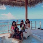 Krystle D'Souza Instagram - BFF Challenge ⚠️ Don’t Try This At Home ⛔️ . . . #bffchallenge #squadgoals #maldives #girlstrip #questionschallenge Furaveri Maldives