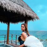 Krystle D'Souza Instagram - Before I dive into happiness 💙 . . . @makeplansholidays @FuraveriResort #Furaveri #Furaverimemories #ManyMemories #makeplansholidays . . Swimsuit - @angelcroshet_swimwear