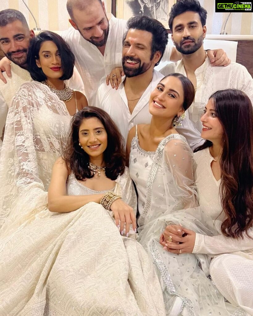 Krystle D'Souza Instagram - 5 days filled with so much love and so many loved ones 🤍✨