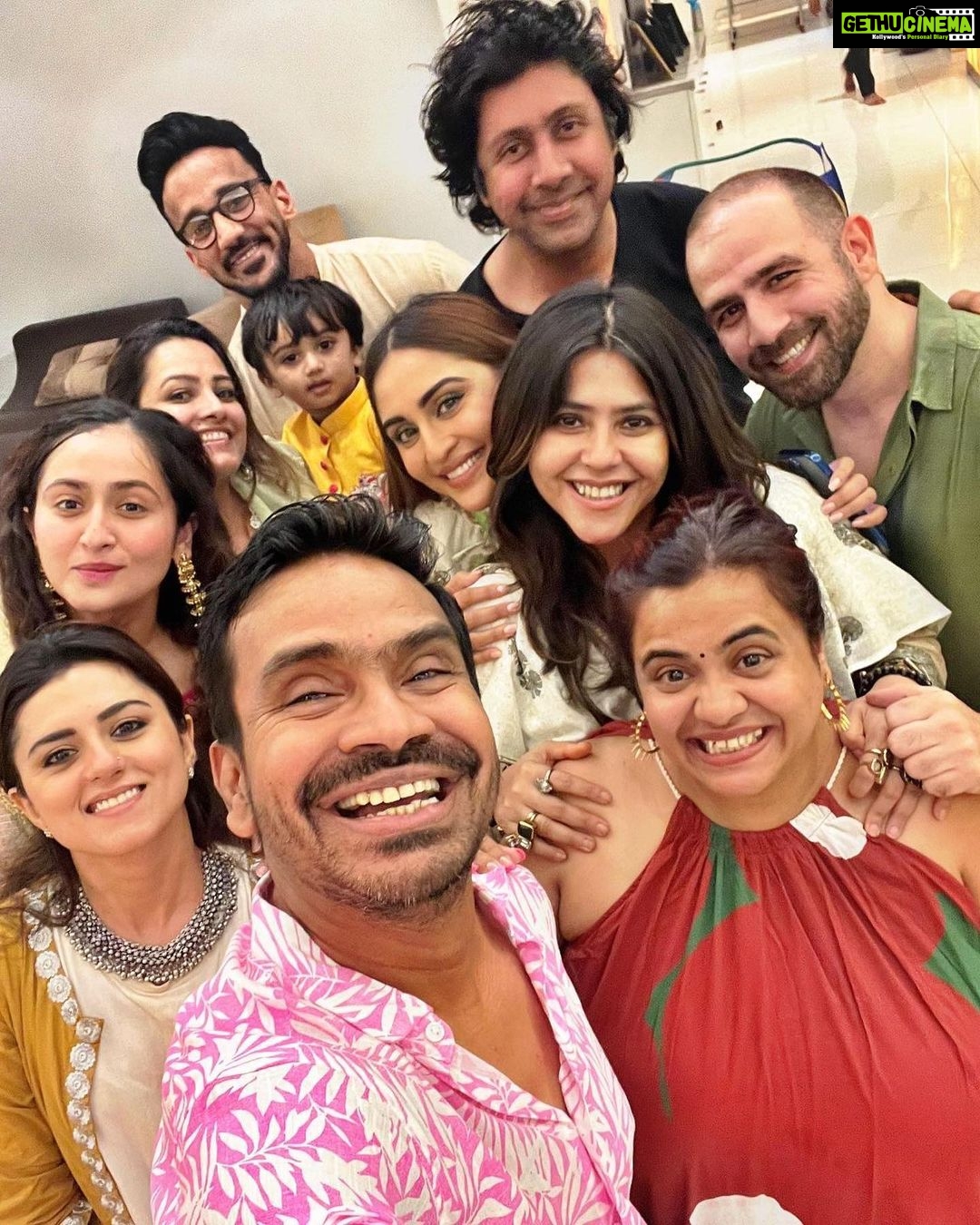 Krystle D'Souza Instagram - 5 days filled with so much love and so many loved ones 🤍✨