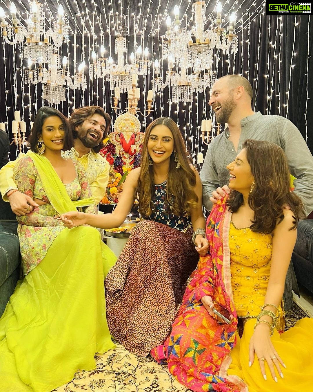 Krystle D'Souza Instagram - 5 days filled with so much love and so many loved ones 🤍✨