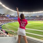 Krystle D'Souza Instagram - #ad Watched the IL T20 FINALS in Dubai yesterday with @sportsbuzz.11 ! USE MY CODE : KRYSTLE100 #buzzmakers #sportsbuzz11 @tgbtroop