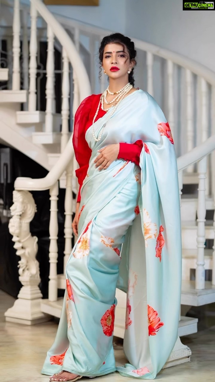 Lakshmi Manchu Instagram - Just acing the summer saree game! Comment below your go-to summer fashion essentials.