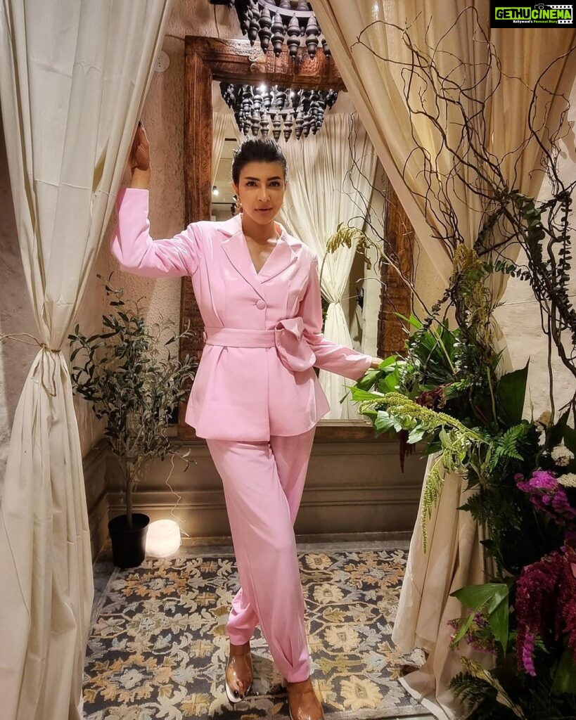 Lakshmi Manchu Instagram - Power dressing in Pink is my thaaang 💕🌸🌷🎀👛👚🦩🎟️🩰 Outfit @ahiclothing @vblitzcommunications Makeup @manasamakeup Styled by @6shweta #outfitoftheday #pinkpinkpink