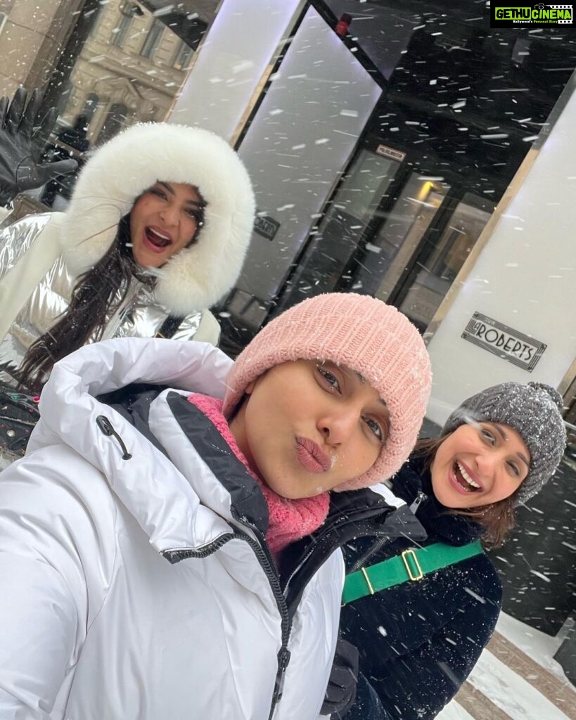Lakshmi Manchu Instagram - Can't help but reminisce about the crazy times with my squad😘🥹 #FinlandDiaries #MySquad #GirlsTrip Helsinki Finland