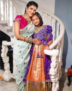 Lakshmi Manchu Instagram - My mini-me is my favorite accessory 💎🥰

Jewellery (Both: Nivi & Mine) @khannajewellerskj 
MUA @vibhu_makeupartist 
Hair Stylist @manasamakeup 

#WeddingFashion #MotherDaughterDuo #MWedsM