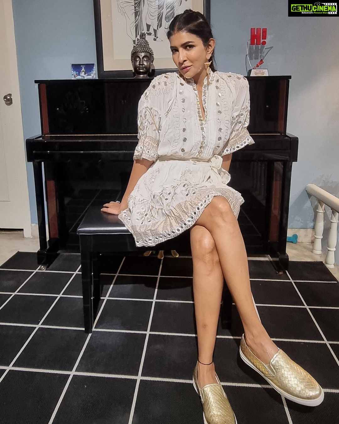 Lakshmi Manchu Instagram - Love Indian vibes in western clothes ❤️