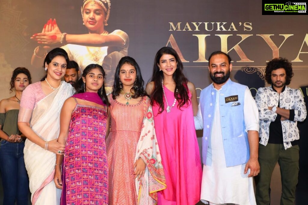 Lakshmi Manchu Instagram - What a fabulous evening! One can only imagine doing wonders at such a young age! My friend's daughter who is JUST 16 years old @mayukatulla released her much-awaited first song cover yesterday. She's an aspiring filmmaker! And, being there with my friends and colleagues was an honor! Wishing @mayuktatulla all the very best. Upwards and onwards. Go and listen to her beautiful cover song linked below.