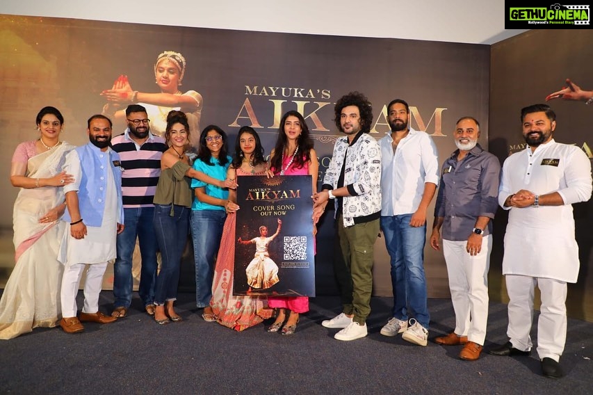 Lakshmi Manchu Instagram - What a fabulous evening! One can only imagine doing wonders at such a young age! My friend's daughter who is JUST 16 years old @mayukatulla released her much-awaited first song cover yesterday. She's an aspiring filmmaker! And, being there with my friends and colleagues was an honor! Wishing @mayuktatulla all the very best. Upwards and onwards. Go and listen to her beautiful cover song linked below.