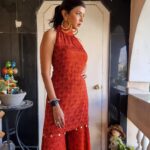Lakshmi Manchu Instagram – Desi vibez 

Outfit @senren.in
Earrings @qisbyashmeet @tanngcommunications
Styled by @6shweta
Assisted by @vshal_bhatt_