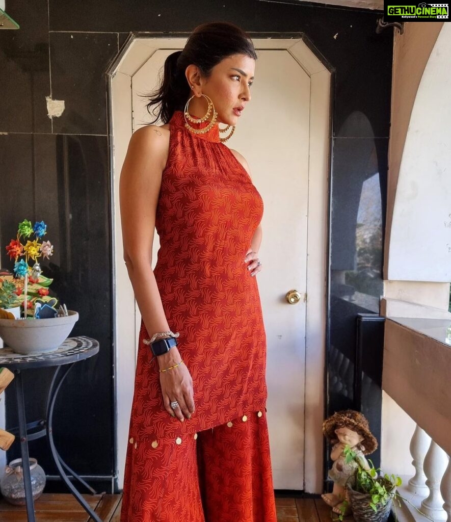 Lakshmi Manchu Instagram - Desi vibez Outfit @senren.in Earrings @qisbyashmeet @tanngcommunications Styled by @6shweta Assisted by @vshal_bhatt_
