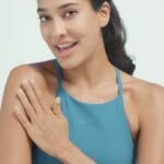 Lisa Haydon Instagram - Don’t let the sun or it’s harmful UV rays stop you from doing what you love! Bioré UV Aqua Rich takes care of your skin and protects you from harmful rays so you can exercise wherever, whenever. #WondrousWateryShield #sunscreen Every day High Protection from UV rays #ProtectLikeAPro #Skinvestment #bioreambassador #pr @bioreindia