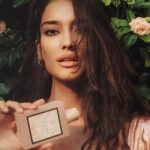 Lisa Haydon Instagram – Gucci Bloom Eau De Toilette🌸 – a new feminine fragrance. Bloom into the truest version of yourself. Soulful, serene, and delicately fresh, this fragrance feels like a stroll in a magical  flower filled garden.

Discover the world of Gucci @parcosbeauty.

📸 @rubylaw