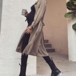 Lisa Haydon Instagram - @bumpsuit uniform