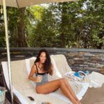 Lisa Haydon Instagram - Bought this swimsuit when I was 19…. Slurrrp