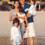 Lisa Haydon Instagram - This was meant to be our Christmas card this year. But my sister liked the other picture better. I still like this. So here’s another Christmas card 🌝