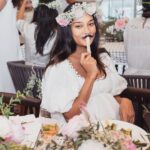Lisa Haydon Instagram - One of the most special days... Five friends ( @nicspichi @jieunwrigley @kathykwei @jacintakuok @simmigm ) planned a baby shower to welcome baby girl. I may have given them some reference photos ( not a control freak at all 😝) BUT , this decor was above and beyond- true friendship, making baby shower dreams come true. Baby girl you are so loved ! 💕