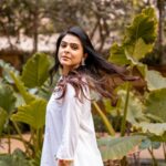 Madhurima Tuli Instagram - Hi ❤️ #love #life #beautiful #color #white #peace #courage #happy