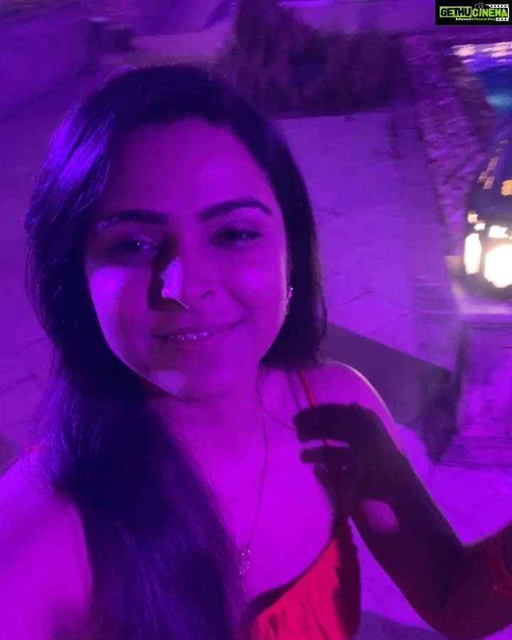 Madhurima Tuli Instagram - Happyyyyyy new year everyone. Have a fantastic year ahead. #2023 🥂❤️
