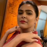Madhurima Tuli Instagram - Doing some timepass🤪😂❤️ VC - @raj_mukadam