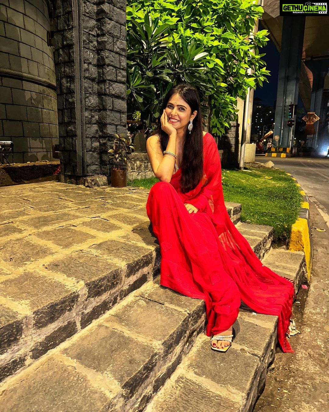 Madhurima Tuli Instagram - Happy Ram Navami ❤️🙏🏼 Saree Mohabbat .. It’s always a pleasure to be at Kauthig, reconnecting with my roots and getting so much love from you’ll. Thank you ❤️🙏🏼 #ramnavami #saree #love #red #memories