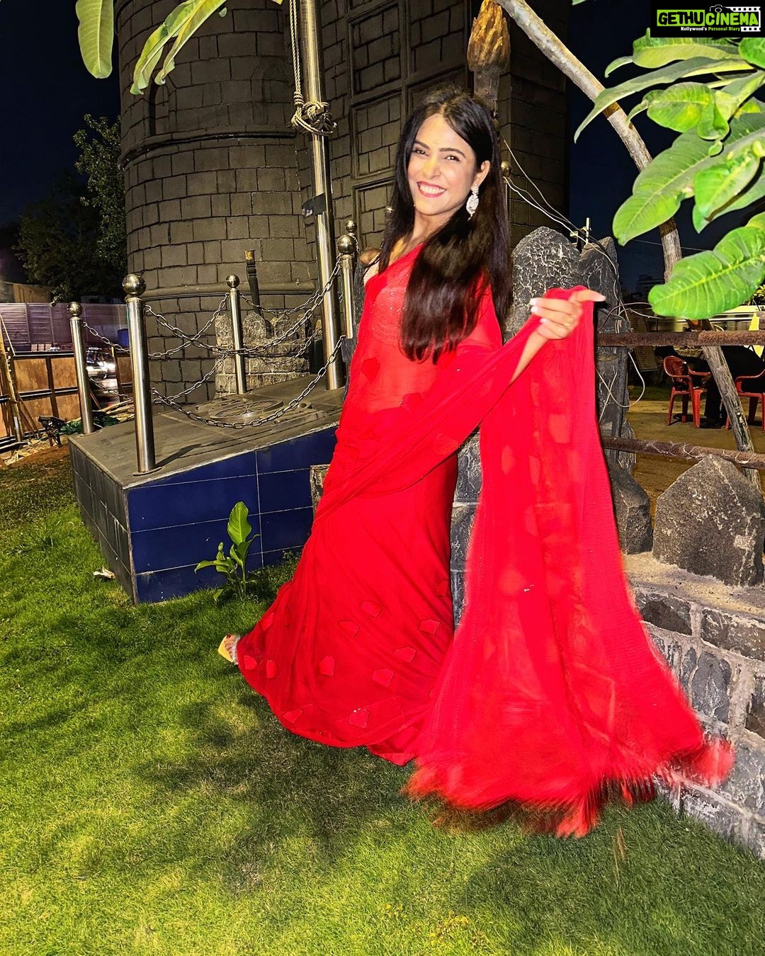 Madhurima Tuli Instagram - Happy Ram Navami ❤️🙏🏼 Saree Mohabbat .. It’s always a pleasure to be at Kauthig, reconnecting with my roots and getting so much love from you’ll. Thank you ❤️🙏🏼 #ramnavami #saree #love #red #memories