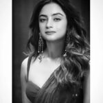 Madirakshi Mundle Instagram - Being deeply loved by someone gives you strength, while loving someone deeply gives you courage ❤️ @madirakshi_eternal