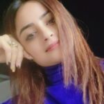 Madirakshi Mundle Instagram - Captivated by the sublime tones of Aise Kyun.. *uske hotho pe acha lagta hai mera naam*