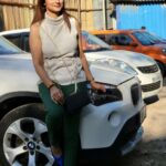 Madirakshi Mundle Instagram - Wearing Rode Clutch by @rosyr04 #filmcity #trend #beyourownboss #styleinspiration #gratitude #clutch #trending