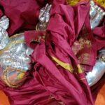 Madirakshi Mundle Instagram - ये गणेश जी का दरबार है, देवों के देव वक्रतुंडा महाकाया को अपने हर भक्त से प्यार है..!! ❤️❤️❤️ Had a beautiful & exclusive Darshan on Bappas day #sidhdhivinayak Thank you @ashokjain09021981 @siddhivinayak_trust_mumbai #happyganeshchaturthi #navratri #❤️ #feeling blessed #gratitude #greatful