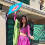 Madirakshi Mundle Instagram - तिळगुळ घ्या गोड गोड बोला 🪁🪁🪁 Happy Makar sankranti everyone 💖 💓