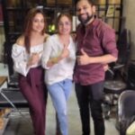 Madirakshi Mundle Instagram - Thanks for being such a wonderful friend @vikasmalani_official For giving me the best memories with those I love most *Meri Mommy*🤗 And putting a smile on her face ♥️♥️♥️ Body Canvas Bandra
