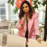 Madirakshi Mundle Instagram - "You only live once, but if you do it right, once is enough." — Mae West