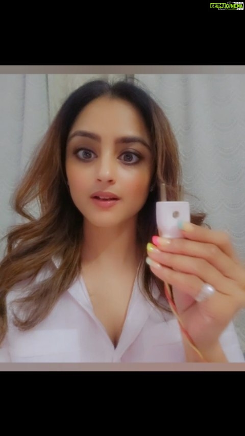 Madirakshi Mundle - 22.4K Likes - Bad idea 💡 😕 🤪🤪😜😜😛
By @paraschhabra 🤪
#reels
#funnyvideos
#reelsinstagram
#funtimes
#scary