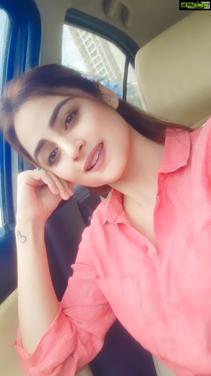Madirakshi Mundle Instagram - 🎶 Evergreen song