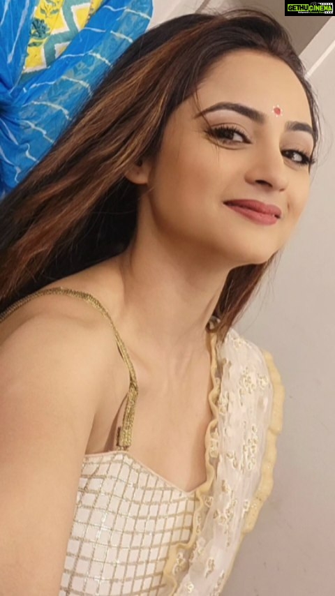 Madirakshi Mundle Instagram - Is it trending already?😬🫣😘