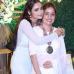 Madirakshi Mundle Instagram - Jaaan Happy bday my life Iloveu the most❤️❤️